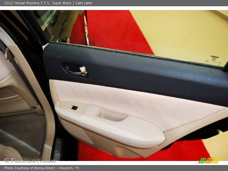 Super Black / Cafe Latte 2012 Nissan Maxima 3.5 S