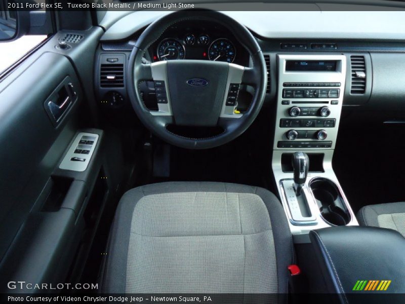 Tuxedo Black Metallic / Medium Light Stone 2011 Ford Flex SE