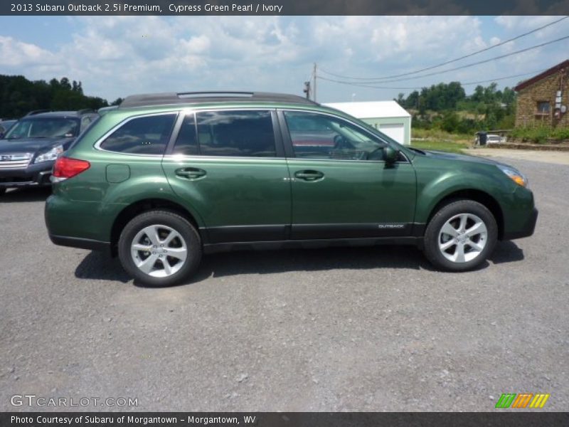 Cypress Green Pearl / Ivory 2013 Subaru Outback 2.5i Premium