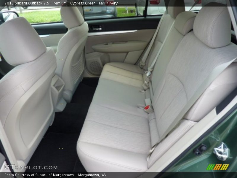 Cypress Green Pearl / Ivory 2013 Subaru Outback 2.5i Premium