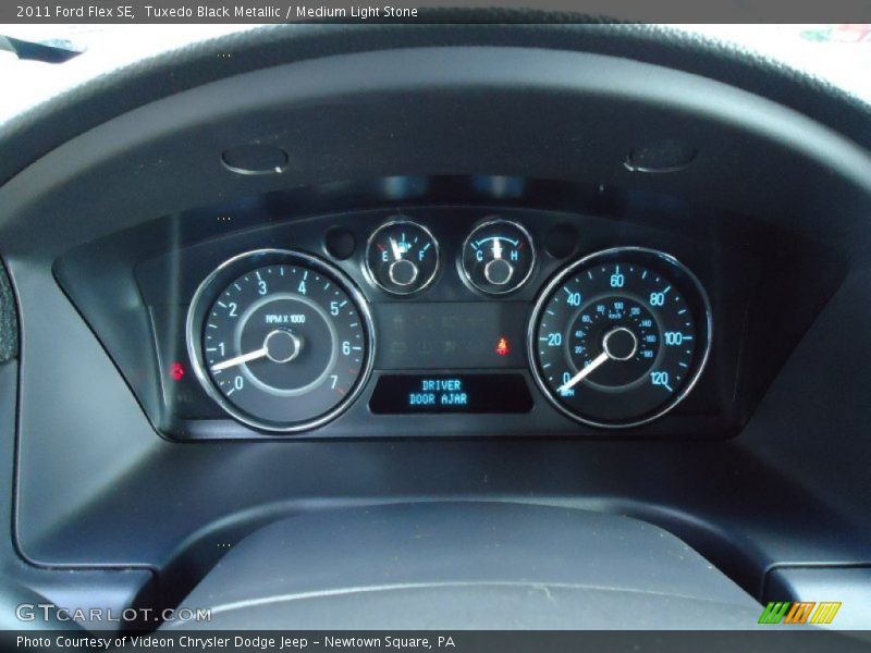 Tuxedo Black Metallic / Medium Light Stone 2011 Ford Flex SE