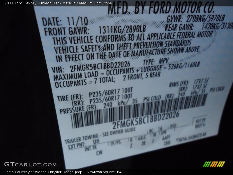 Tuxedo Black Metallic / Medium Light Stone 2011 Ford Flex SE