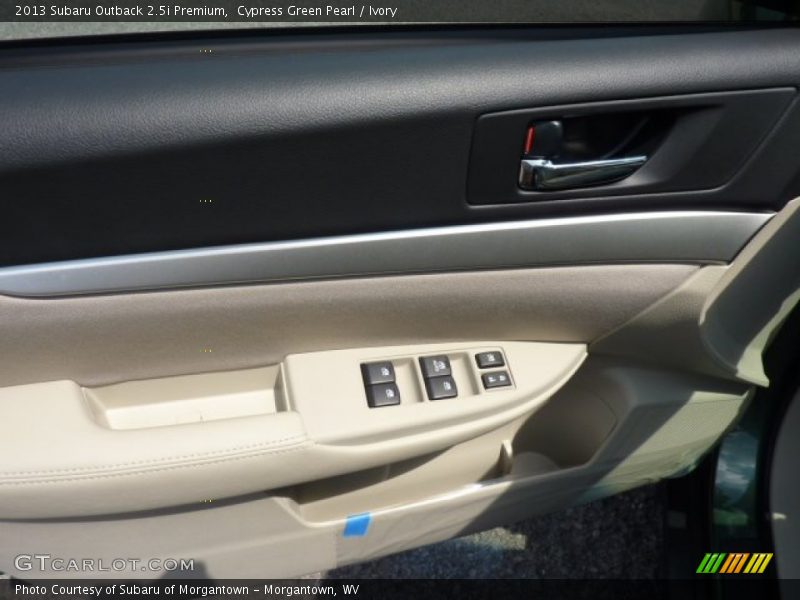 Cypress Green Pearl / Ivory 2013 Subaru Outback 2.5i Premium