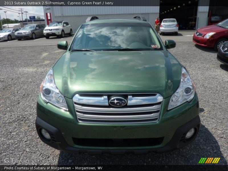 Cypress Green Pearl / Ivory 2013 Subaru Outback 2.5i Premium