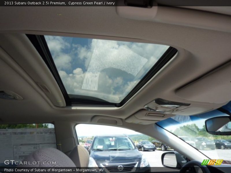 Cypress Green Pearl / Ivory 2013 Subaru Outback 2.5i Premium