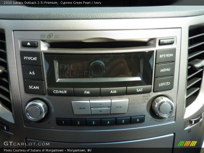 Audio System of 2013 Outback 2.5i Premium