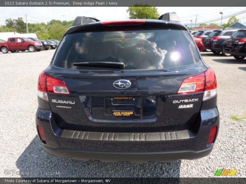 Deep Indigo Pearl / Ivory 2013 Subaru Outback 2.5i Premium