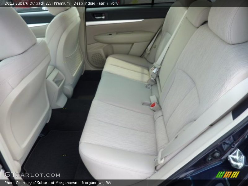 Deep Indigo Pearl / Ivory 2013 Subaru Outback 2.5i Premium