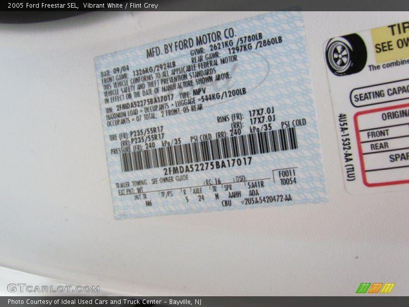 Vibrant White / Flint Grey 2005 Ford Freestar SEL