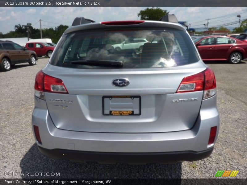 Ice Silver Metallic / Black 2013 Subaru Outback 2.5i