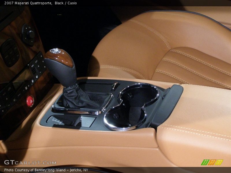 Black / Cuoio 2007 Maserati Quattroporte