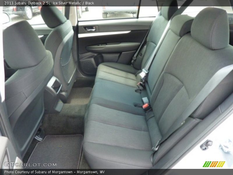  2013 Outback 2.5i Black Interior