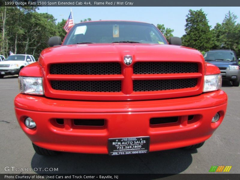 Flame Red / Mist Gray 1999 Dodge Ram 1500 Sport Extended Cab 4x4
