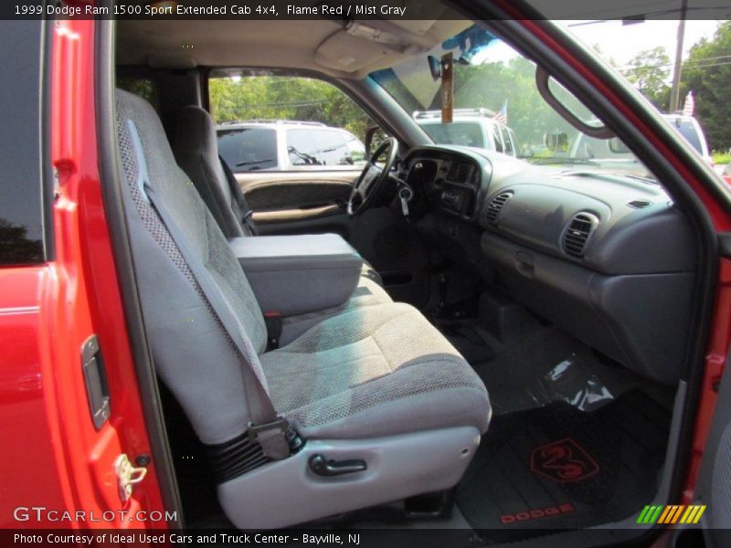 Flame Red / Mist Gray 1999 Dodge Ram 1500 Sport Extended Cab 4x4