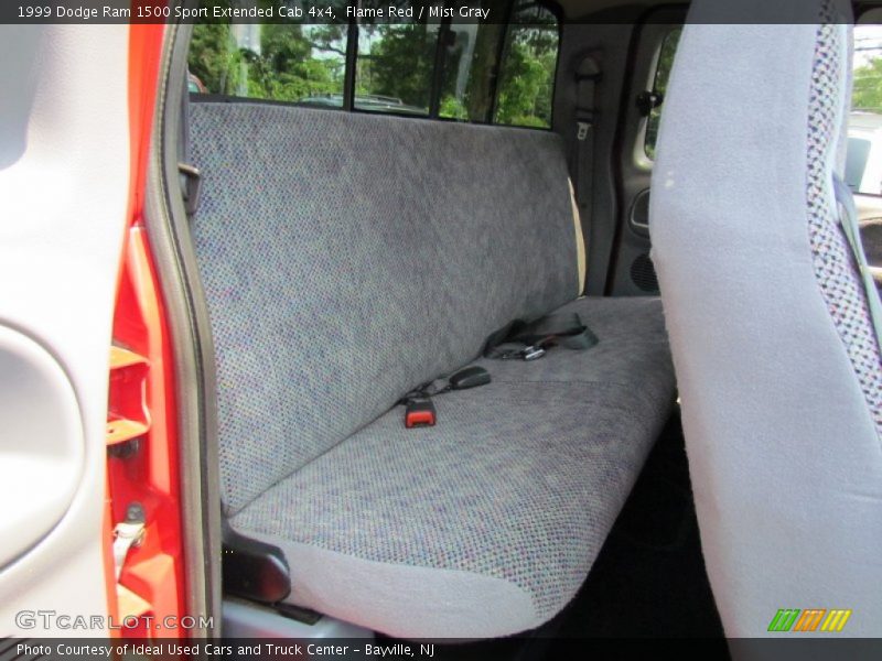 Rear Seat of 1999 Ram 1500 Sport Extended Cab 4x4