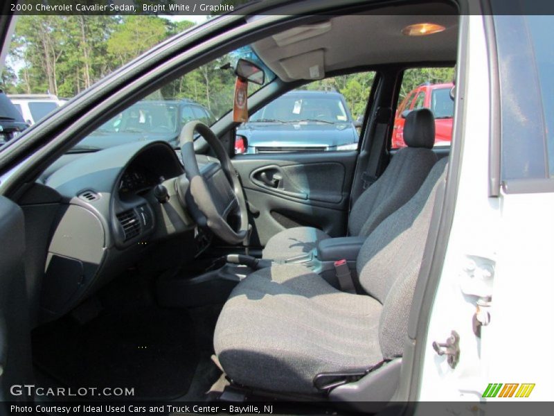 Bright White / Graphite 2000 Chevrolet Cavalier Sedan