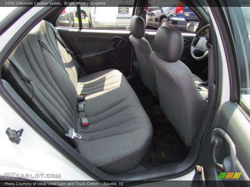 Bright White / Graphite 2000 Chevrolet Cavalier Sedan