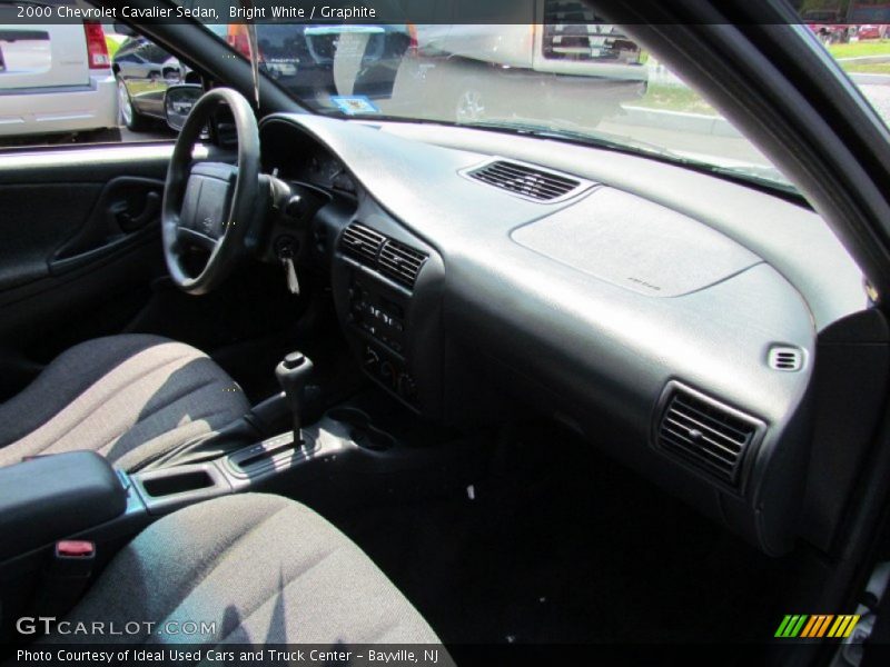 Bright White / Graphite 2000 Chevrolet Cavalier Sedan