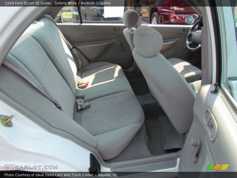 Oxford White / Medium Graphite 1999 Ford Escort SE Sedan