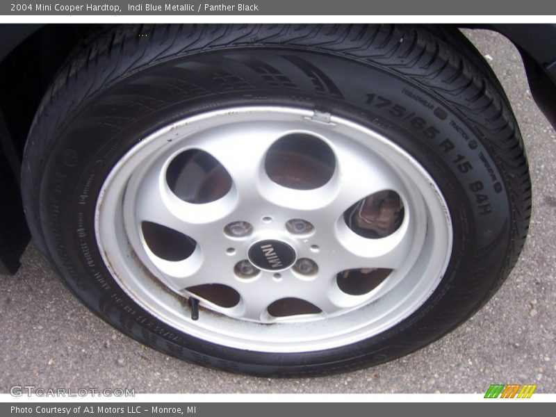 Indi Blue Metallic / Panther Black 2004 Mini Cooper Hardtop