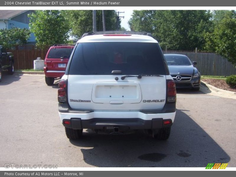 Summit White / Medium Pewter 2004 Chevrolet TrailBlazer EXT LS