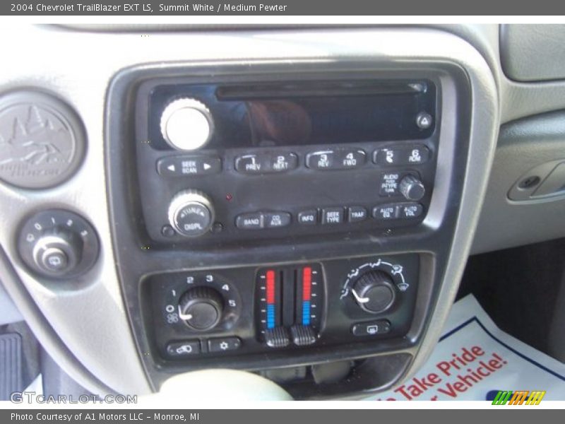 Summit White / Medium Pewter 2004 Chevrolet TrailBlazer EXT LS