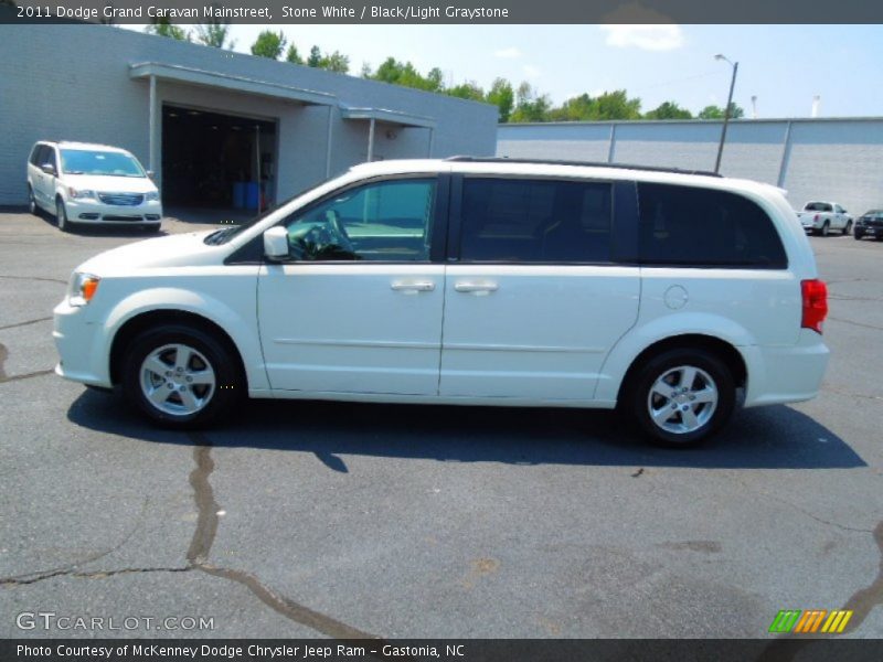 Stone White / Black/Light Graystone 2011 Dodge Grand Caravan Mainstreet