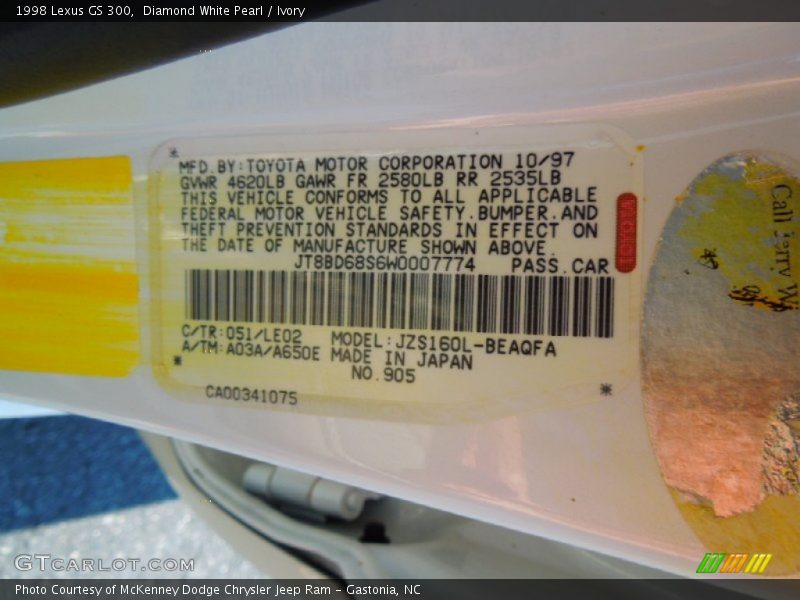 Diamond White Pearl / Ivory 1998 Lexus GS 300