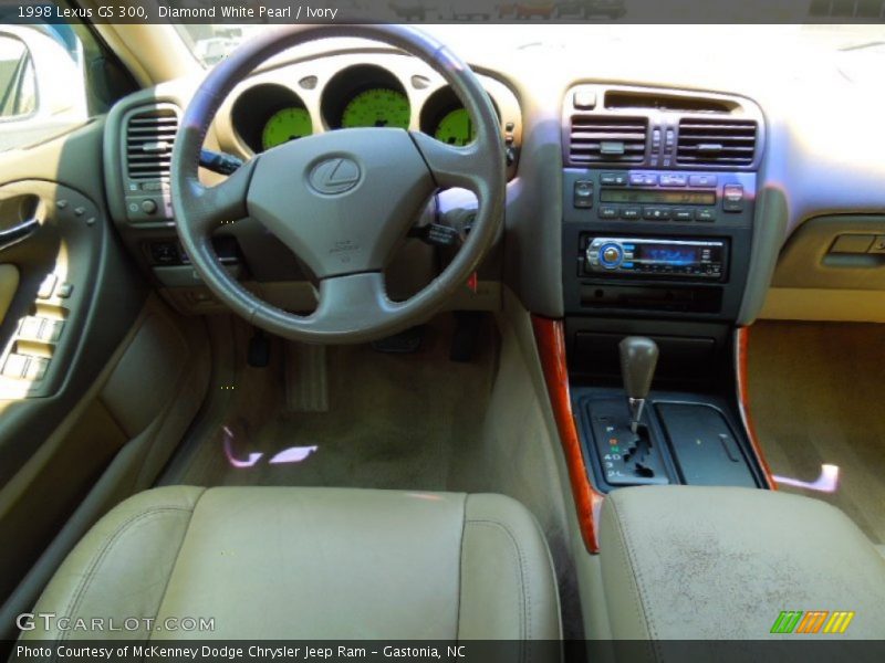 Diamond White Pearl / Ivory 1998 Lexus GS 300