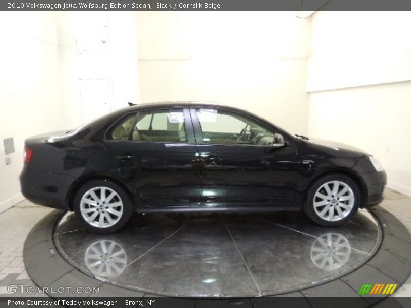 Black / Cornsilk Beige 2010 Volkswagen Jetta Wolfsburg Edition Sedan