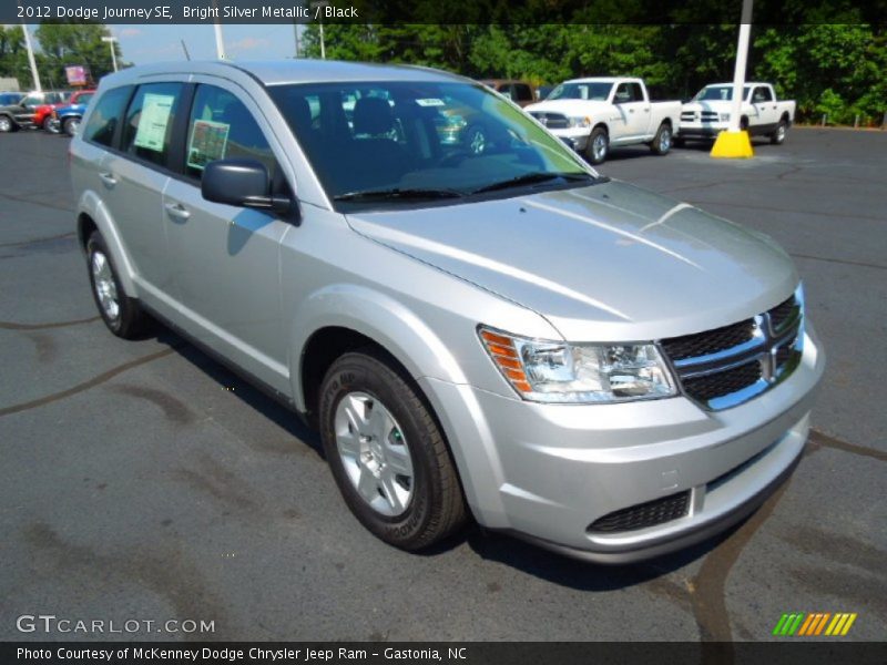 Bright Silver Metallic / Black 2012 Dodge Journey SE