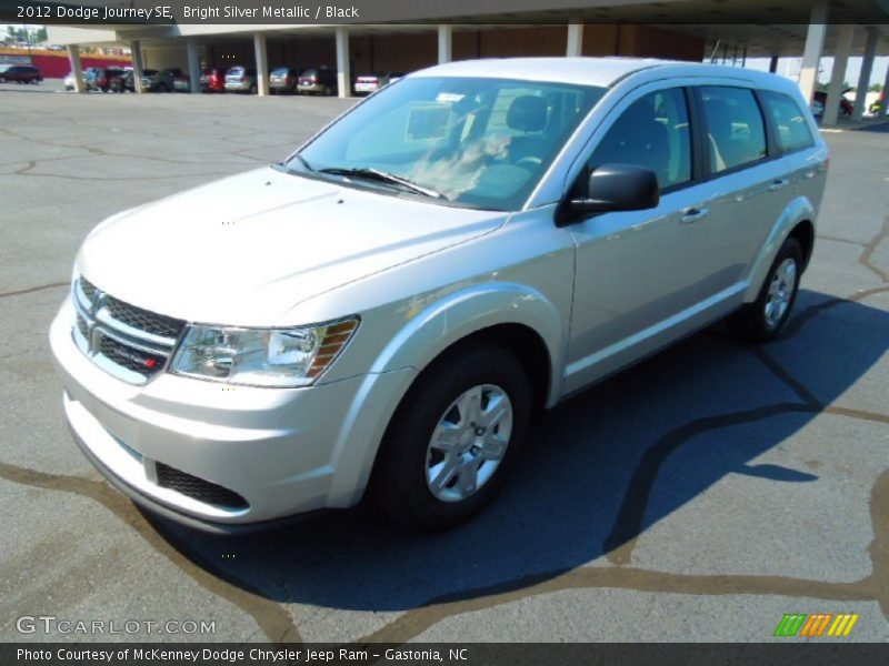 Bright Silver Metallic / Black 2012 Dodge Journey SE