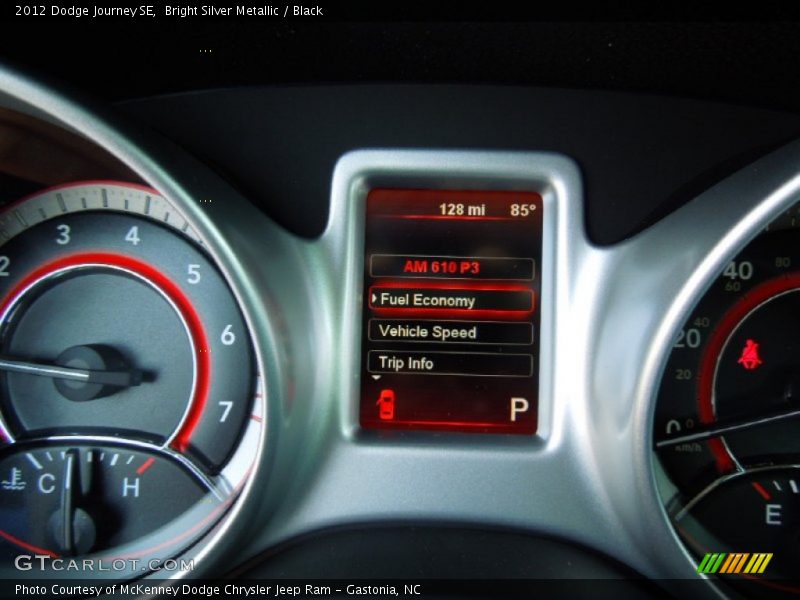 Bright Silver Metallic / Black 2012 Dodge Journey SE