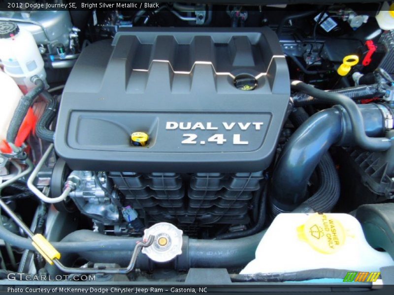 Bright Silver Metallic / Black 2012 Dodge Journey SE