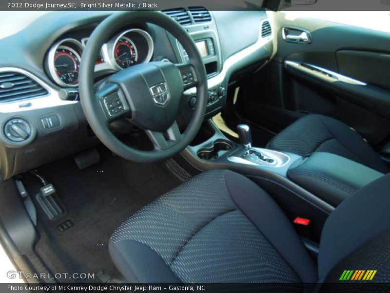 Bright Silver Metallic / Black 2012 Dodge Journey SE