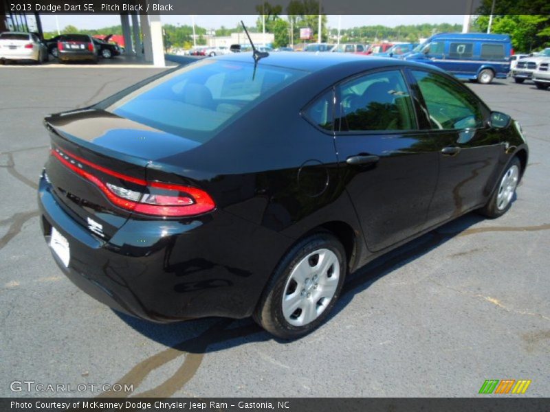 Pitch Black / Black 2013 Dodge Dart SE