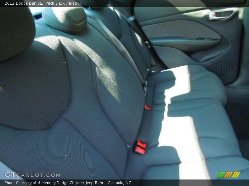Pitch Black / Black 2013 Dodge Dart SE