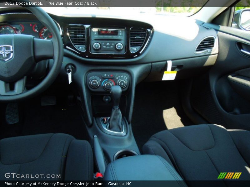 Dashboard of 2013 Dart SE
