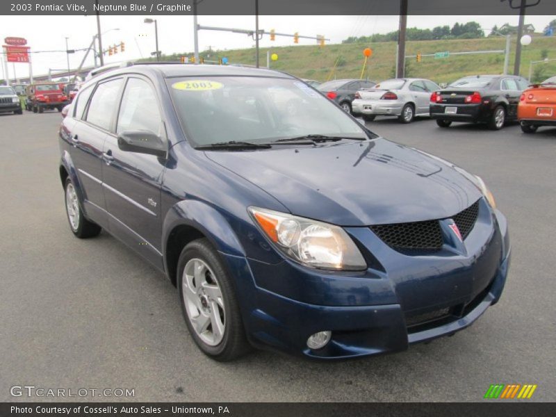 Front 3/4 View of 2003 Vibe 