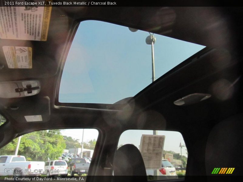 Tuxedo Black Metallic / Charcoal Black 2011 Ford Escape XLT