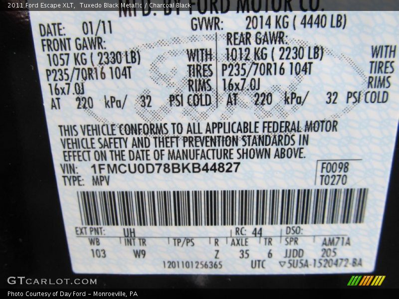 Tuxedo Black Metallic / Charcoal Black 2011 Ford Escape XLT