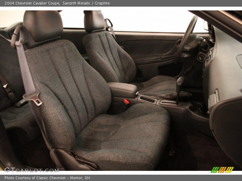 Sandrift Metallic / Graphite 2004 Chevrolet Cavalier Coupe
