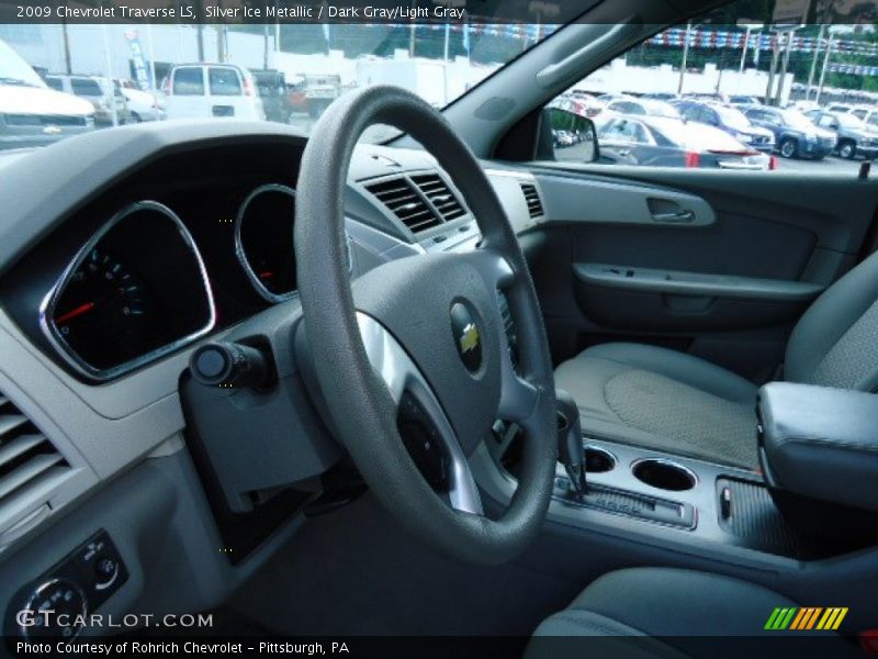 Silver Ice Metallic / Dark Gray/Light Gray 2009 Chevrolet Traverse LS