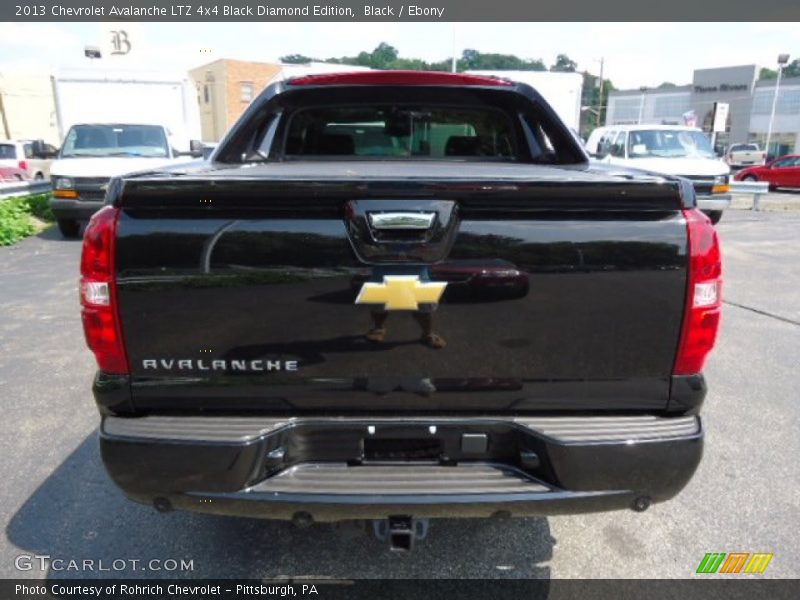 Black / Ebony 2013 Chevrolet Avalanche LTZ 4x4 Black Diamond Edition