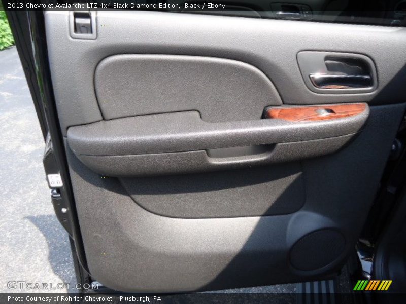 Black / Ebony 2013 Chevrolet Avalanche LTZ 4x4 Black Diamond Edition