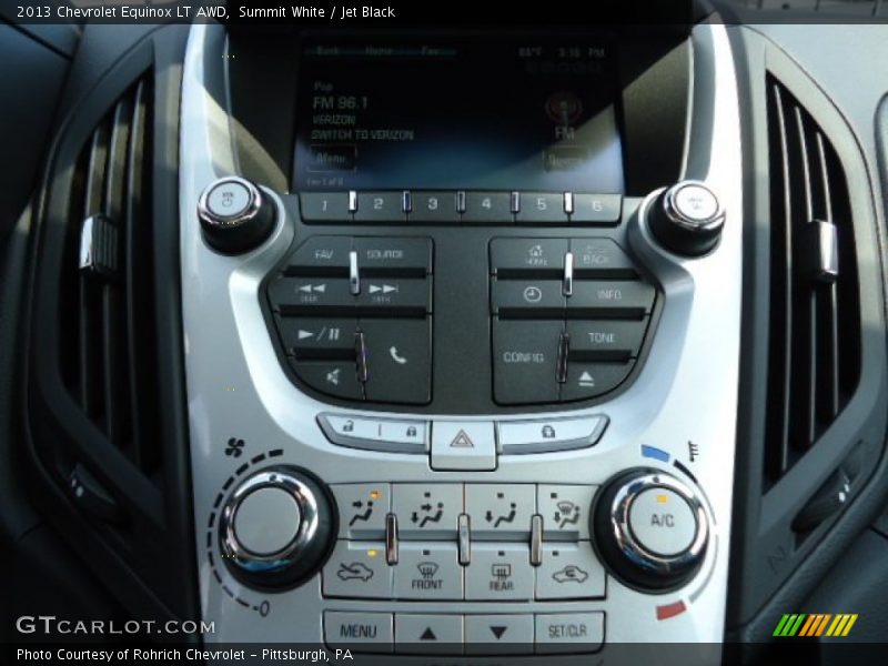 Summit White / Jet Black 2013 Chevrolet Equinox LT AWD