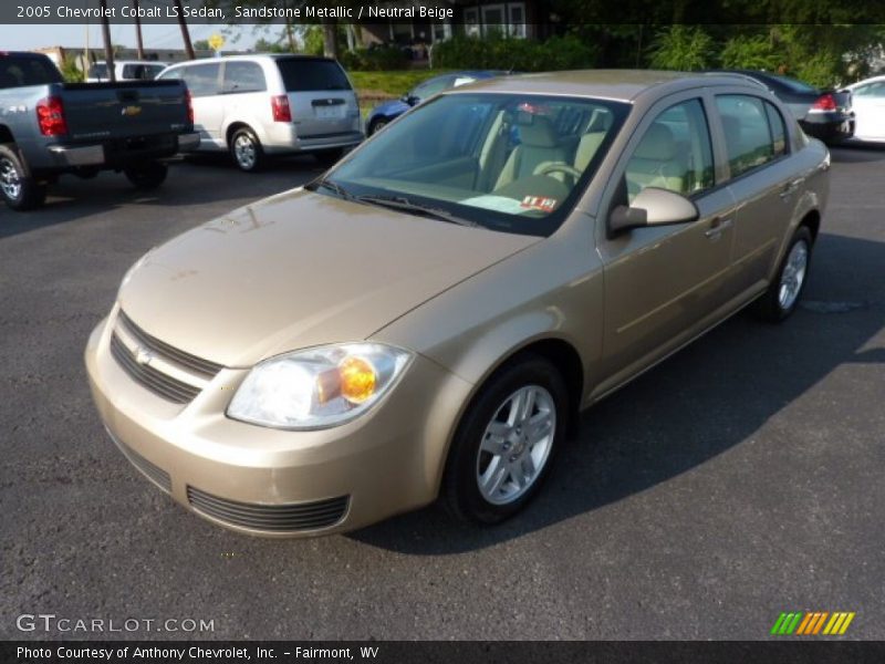 Sandstone Metallic / Neutral Beige 2005 Chevrolet Cobalt LS Sedan