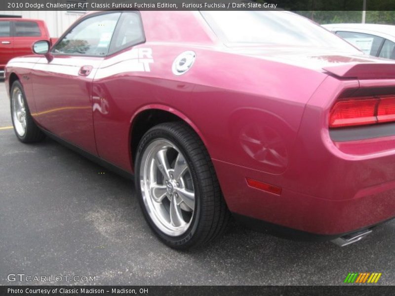 Furious Fuchsia / Dark Slate Gray 2010 Dodge Challenger R/T Classic Furious Fuchsia Edition