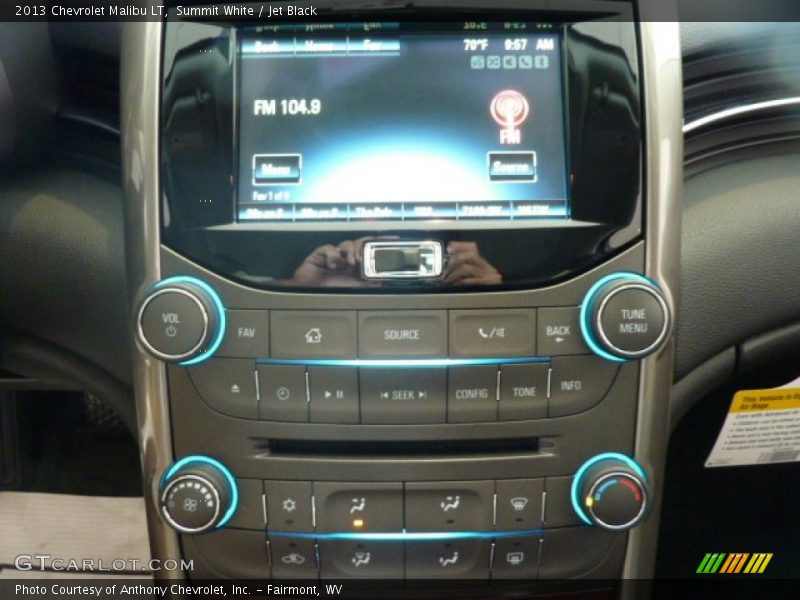 Controls of 2013 Malibu LT