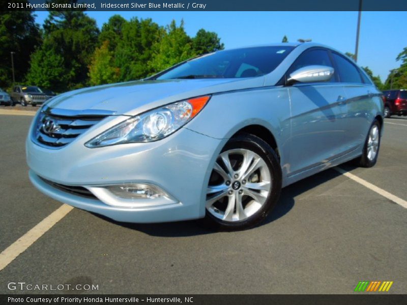 Front 3/4 View of 2011 Sonata Limited